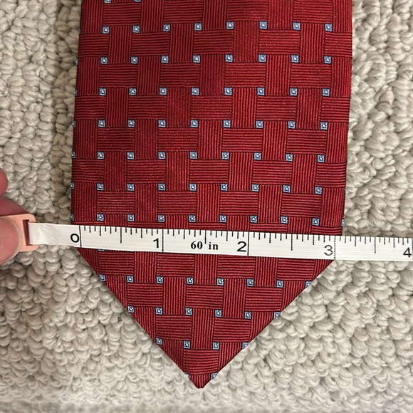 Brooks Brothers Silk 3" NWOT Thatch Weave Pattern w/ Light Blue/white detail Tie - Picture 3 of 5